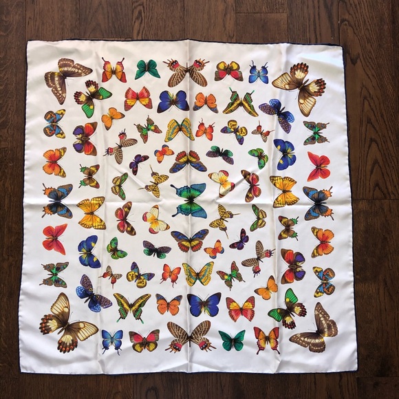 BNWOT Butterfly silk scarf - Picture 5 of 5